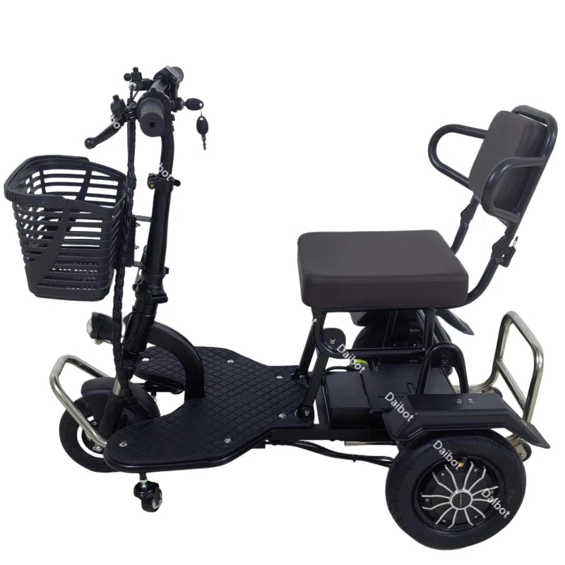 700W Powerful 3 Wheel Mobility Scooter With Seat For Elderly Folding Double Motor Electric Scooter With Pull Rod Luggage Travel
