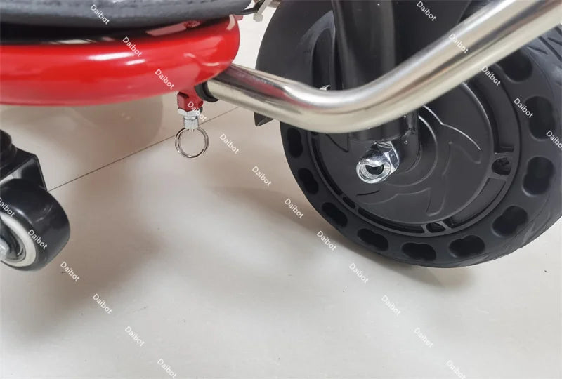 700W Powerful 3 Wheel Mobility Scooter With Seat For Elderly Folding Double Motor Electric Scooter With Pull Rod Luggage Travel