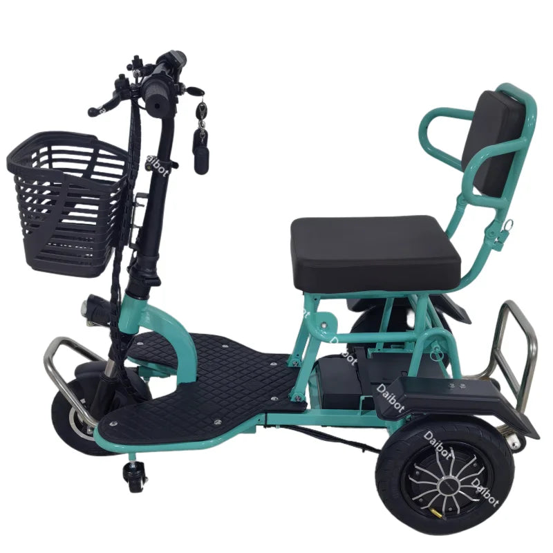 700W Powerful 3 Wheel Mobility Scooter With Seat For Elderly Folding Double Motor Electric Scooter With Pull Rod Luggage Travel